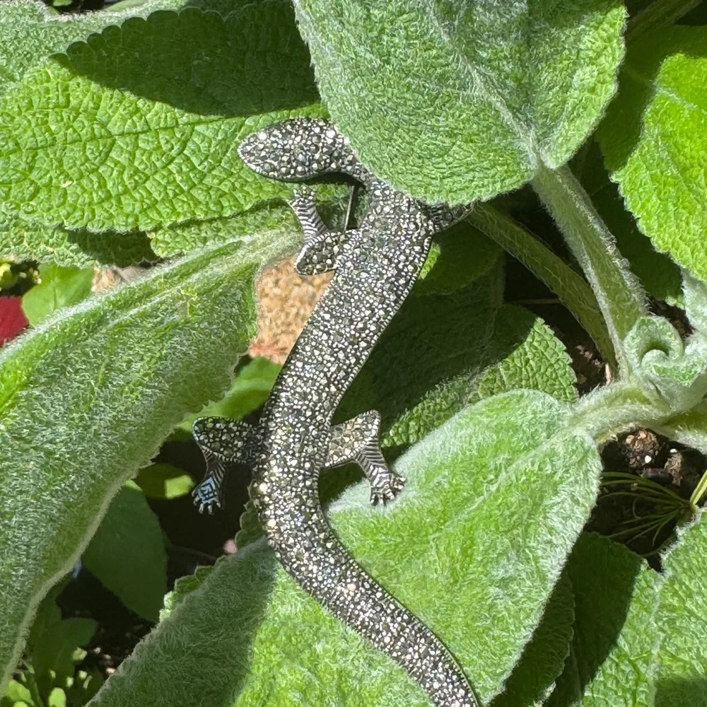 5.5” Silver Lizard Brooch with Marcacites - Picture 6 of 15